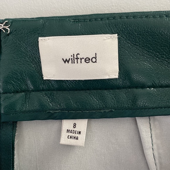 ❗️SOLD❗️Wilfred Green Faux Leather Patio Mini Skirt Size 8 - Picture 7 of 9